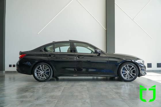 BMW 330i 2.0 16V TURBO GASOLINA SPORT AUTOMÁTICO
